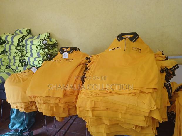 Yellow Collar Black Branded Polo - thumbnail 2