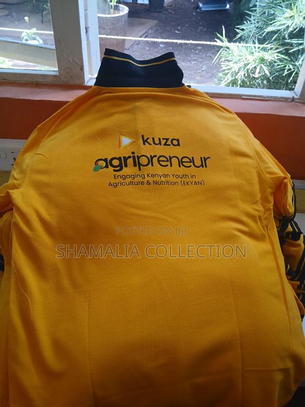 Yellow Collar Black Branded Polo - thumbnail 4