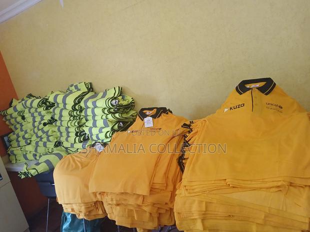Yellow Collar Black Branded Polo - thumbnail 6