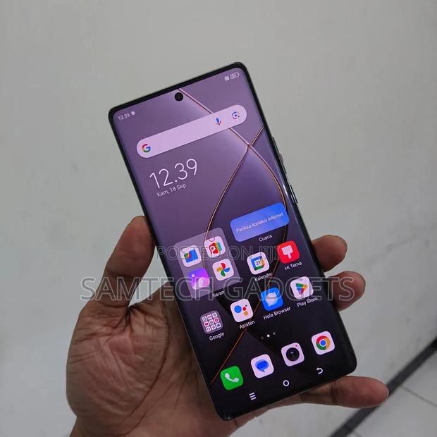 Tecno Spark 20 Pro Plus 256 GB Silver - thumbnail 3