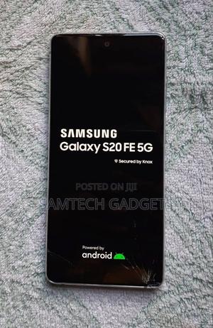 Samsung Galaxy S20 FE 128 GB Blue - thumbnail 2