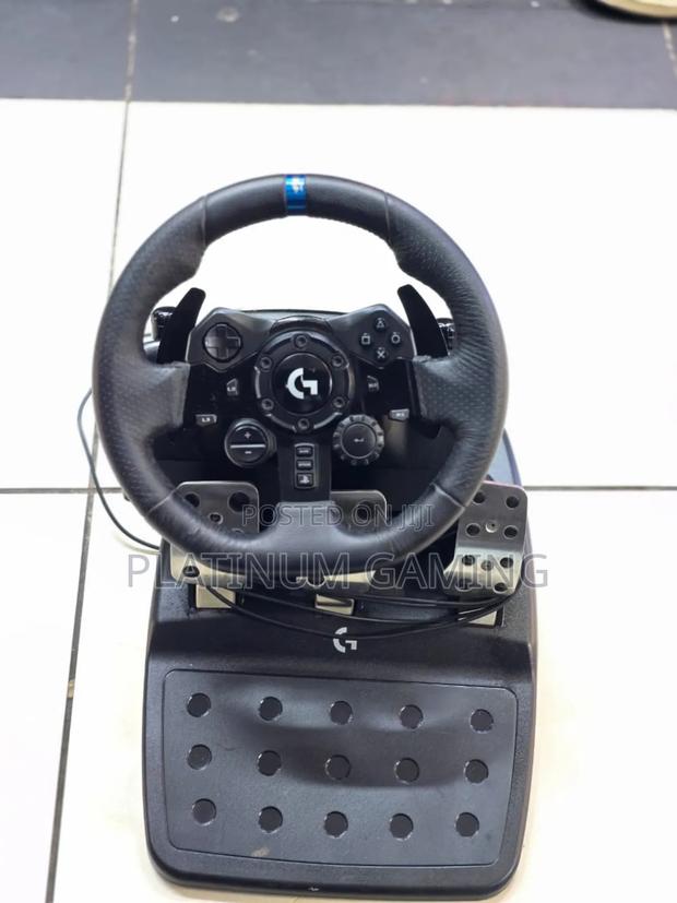 Used Racing Wheel (Logitech) - main view
