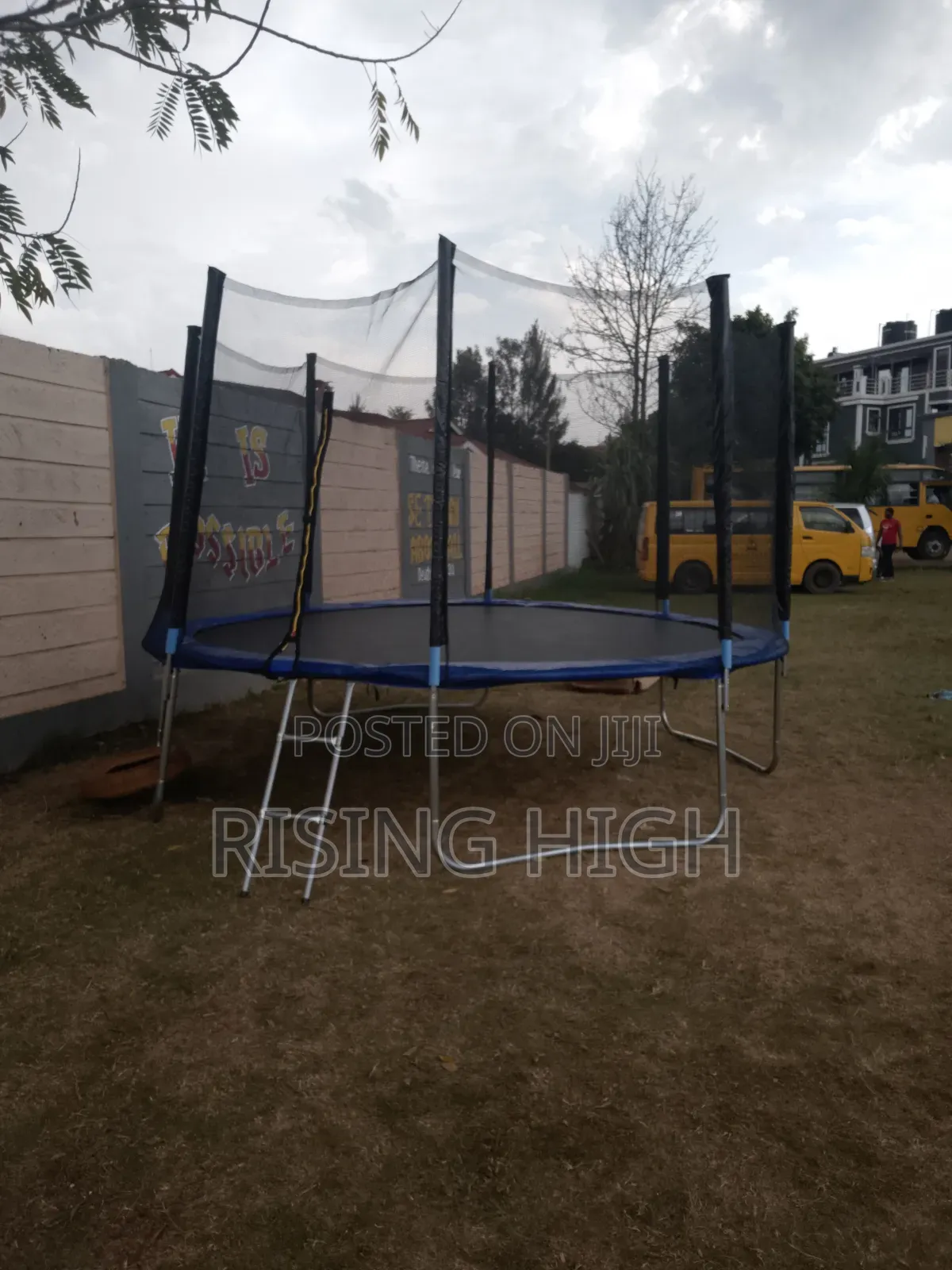 Brand New 12ft Trampoline – Free Safety Enclosure