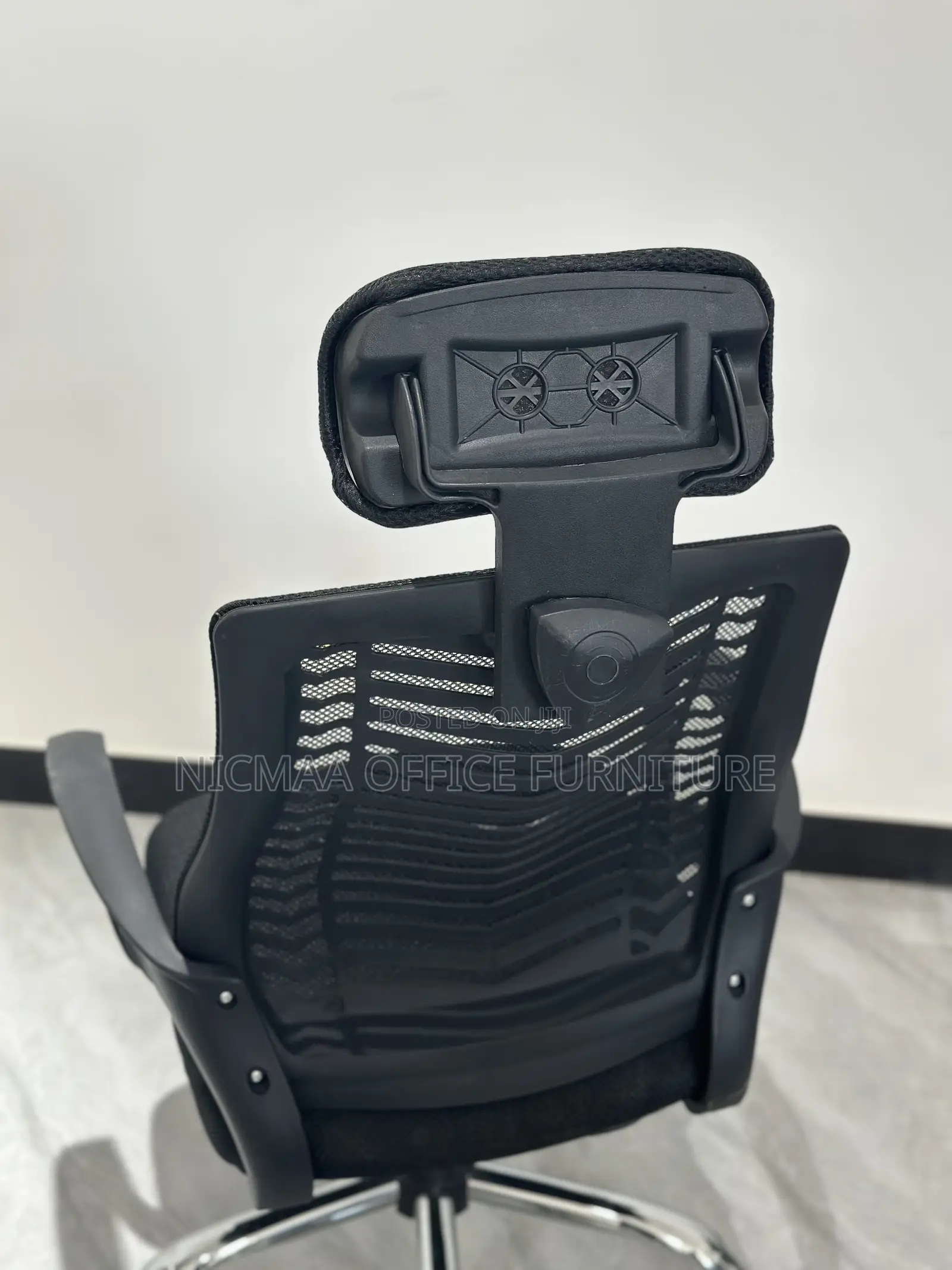 Mesh Back With Headrest Lumbar Support Seat