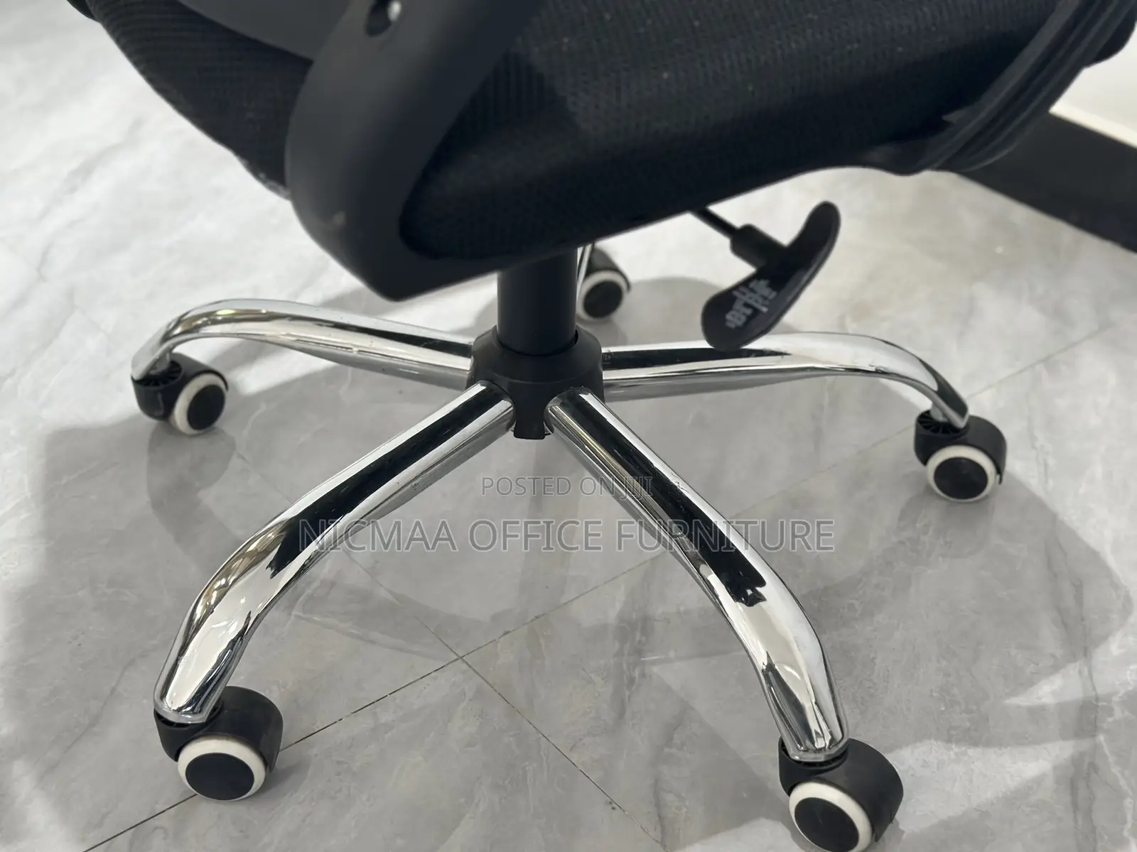 Mesh Back With Headrest Lumbar Support Seat