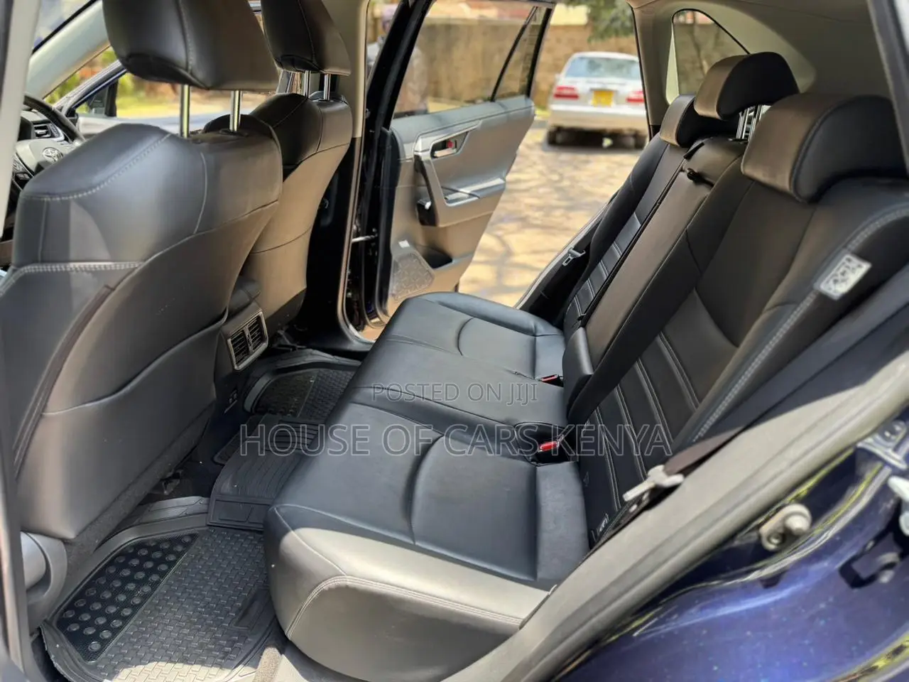 Toyota RAV4 2020 Blue