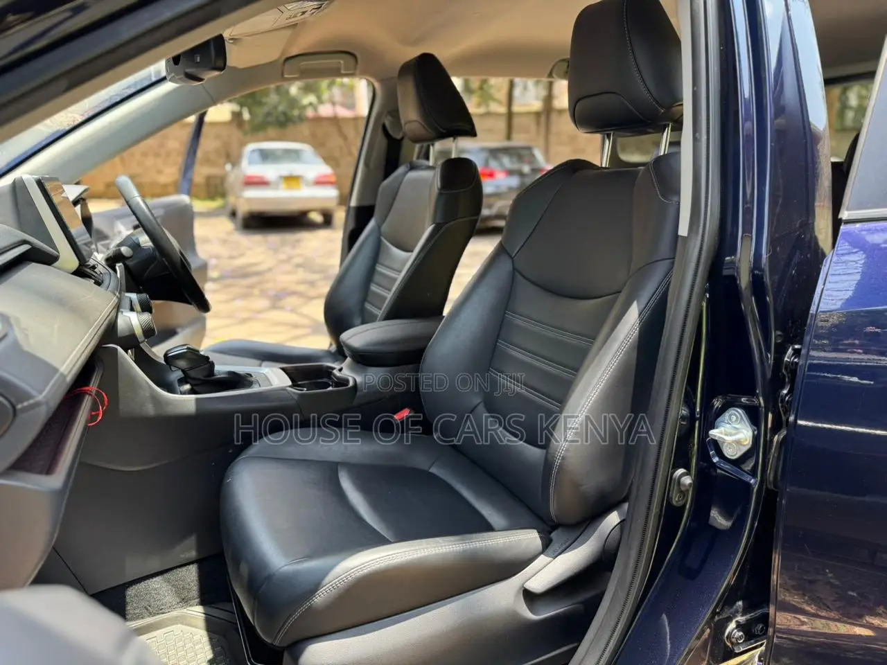 Toyota RAV4 2020 Blue