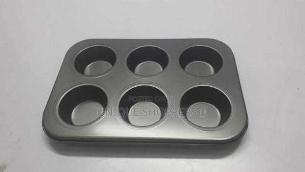 Nonstick 6 Hole Cupcakes - thumbnail 4