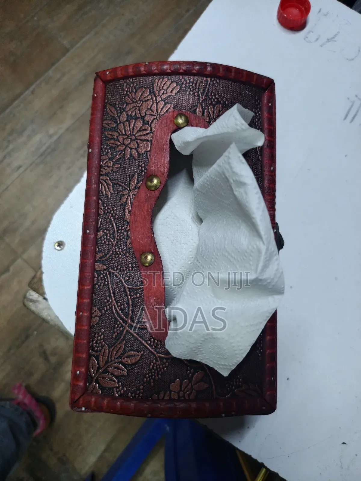 Vintage Wooden Tissue Box Holder – Decorative Floral Design