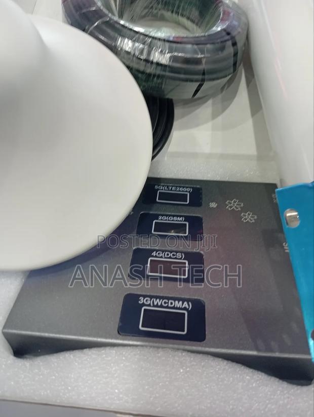 Signal Enhancer Four Band Mobile Phone Network Signal Booster