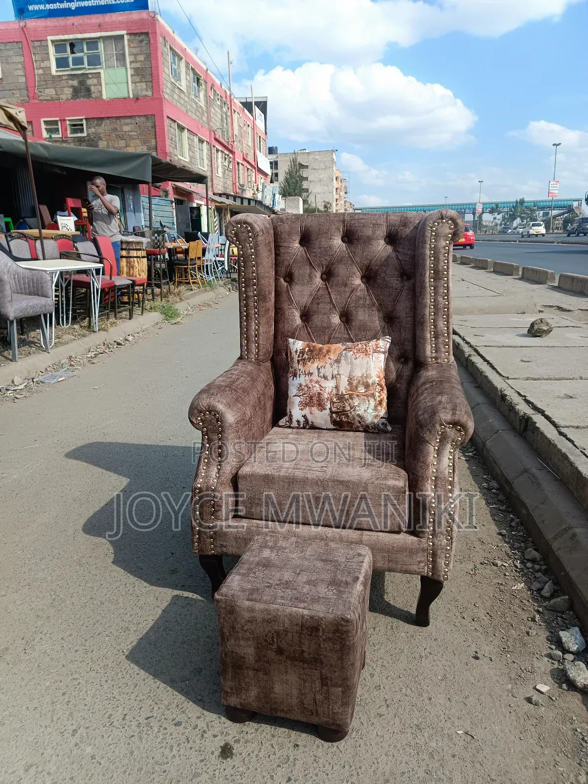 Single Pedicure King Chair and a Stool, Brown