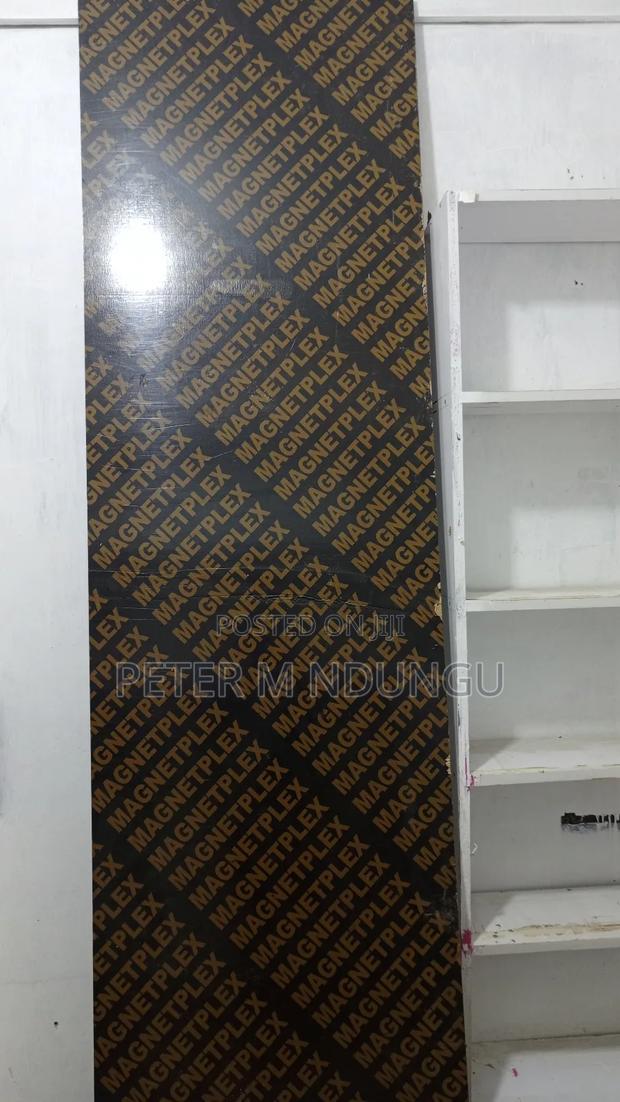 Prime Shop for Sale With Shelves - thumbnail 4