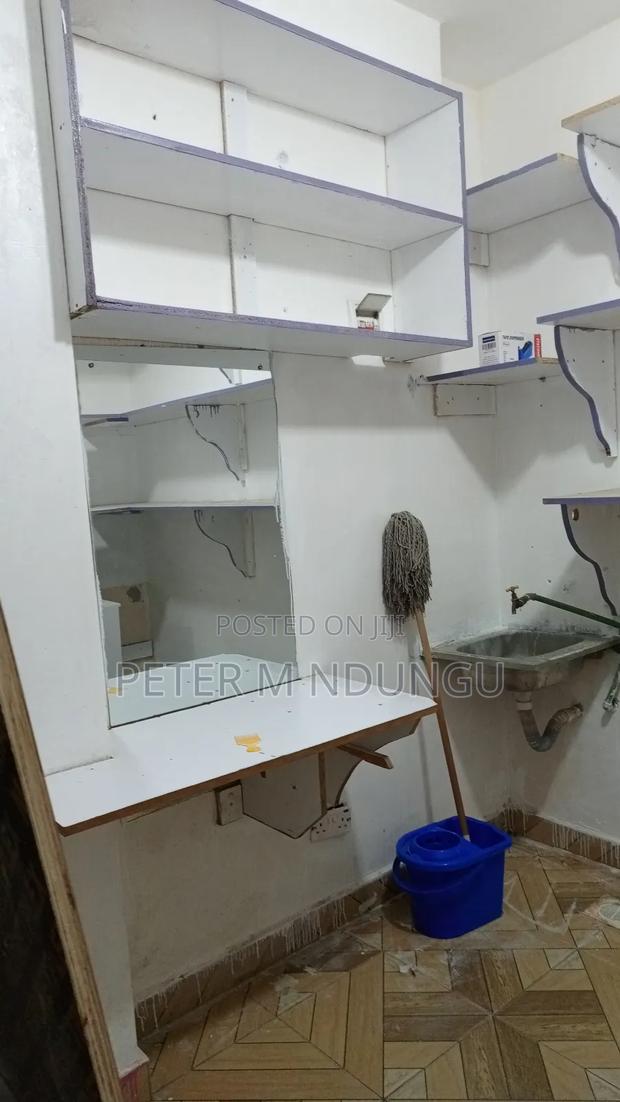 Prime Shop for Sale With Shelves - thumbnail 7