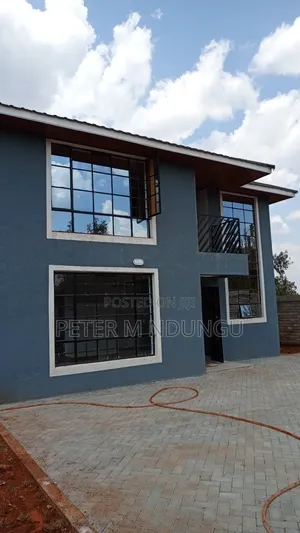 4bdrm Maisonette in Gachororo for sale