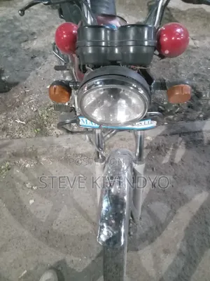 Bajaj Boxer BM100ES 2023 Red