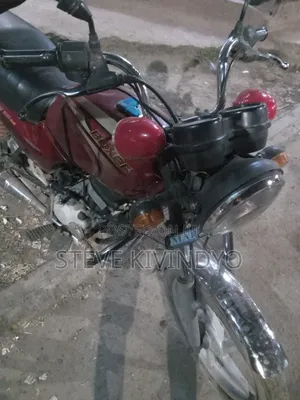 Bajaj Boxer BM100ES 2023 Red