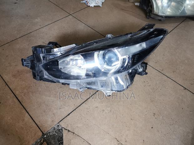 Axela 2018 Headlight - main view