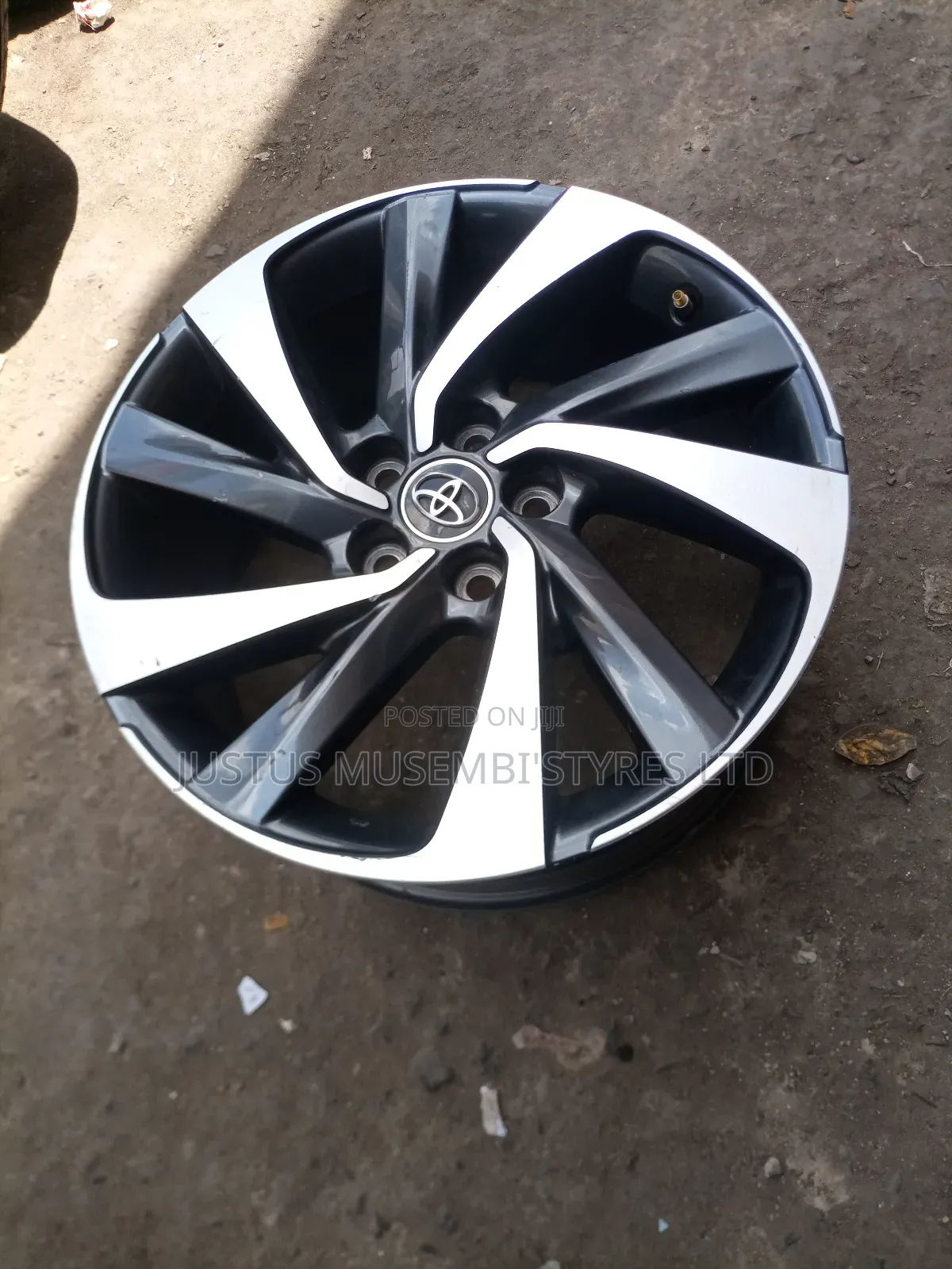 Harrier Black Silver Sports Rims Size 18