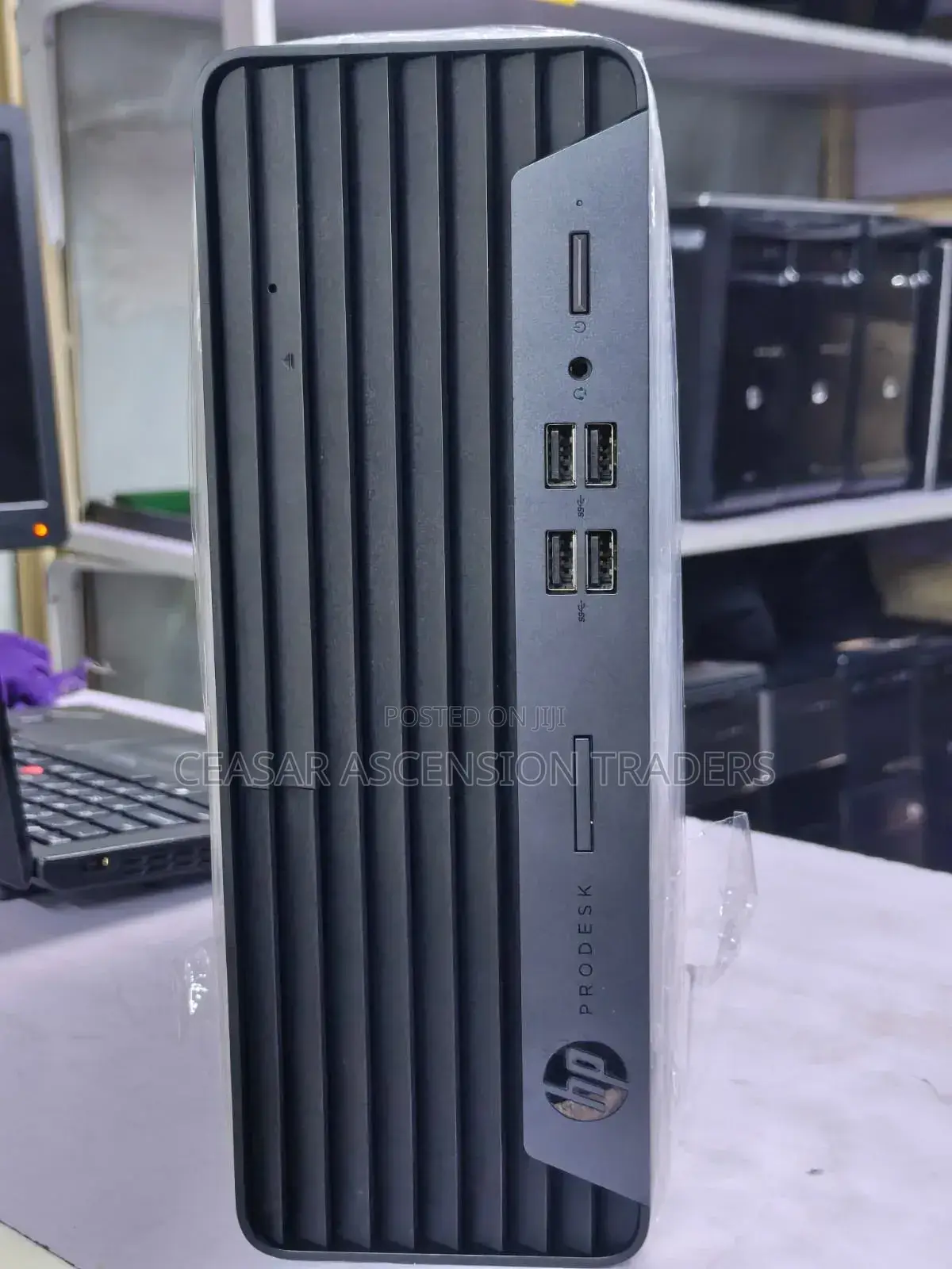 Desktop Computer HP Pro 400 G9 16GB AMD Ryzen 5 SSD 256GB