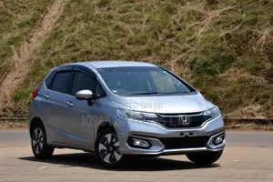 Honda Fit 2018 Silver