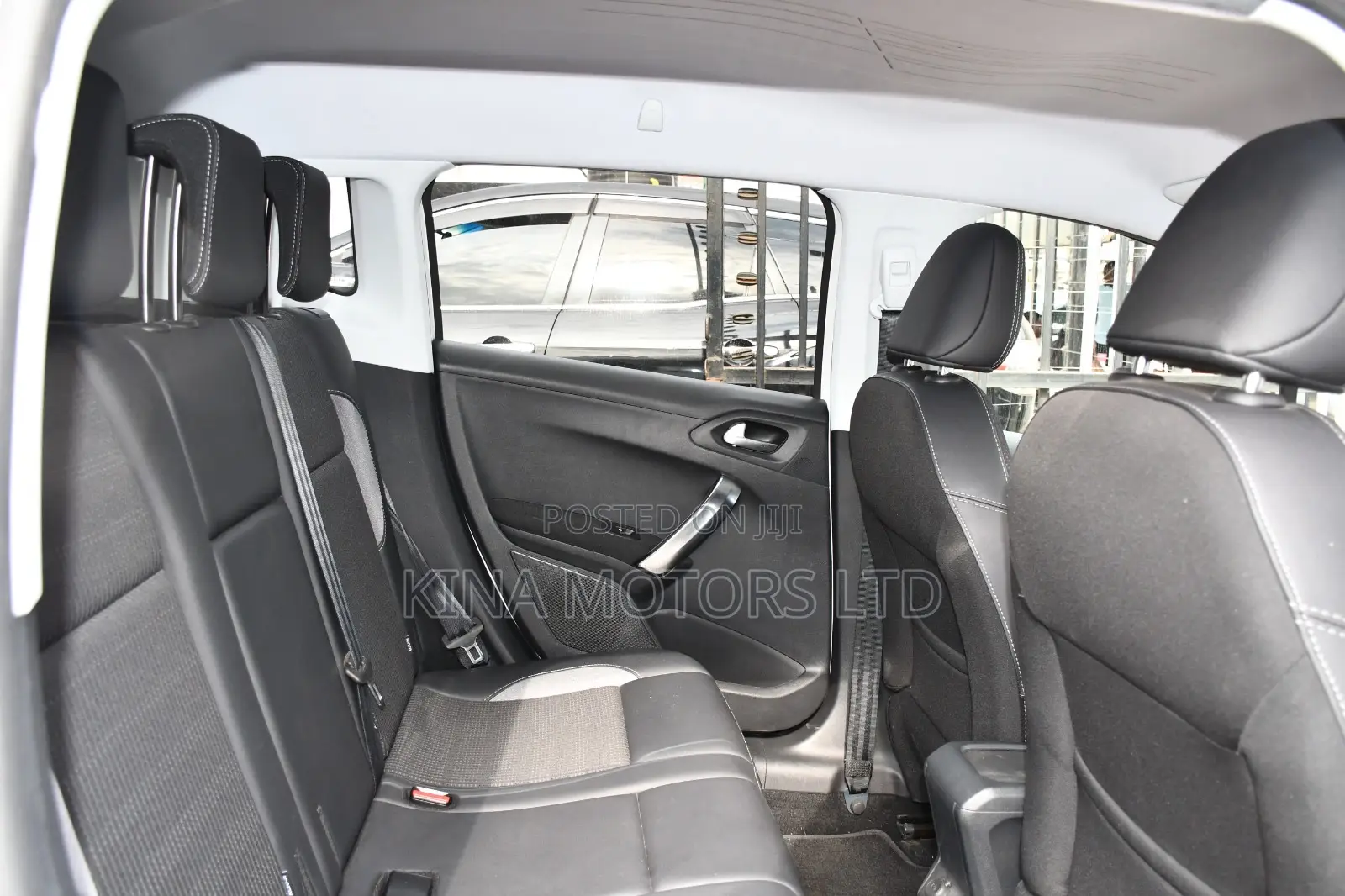 Peugeot 2008 2018 White