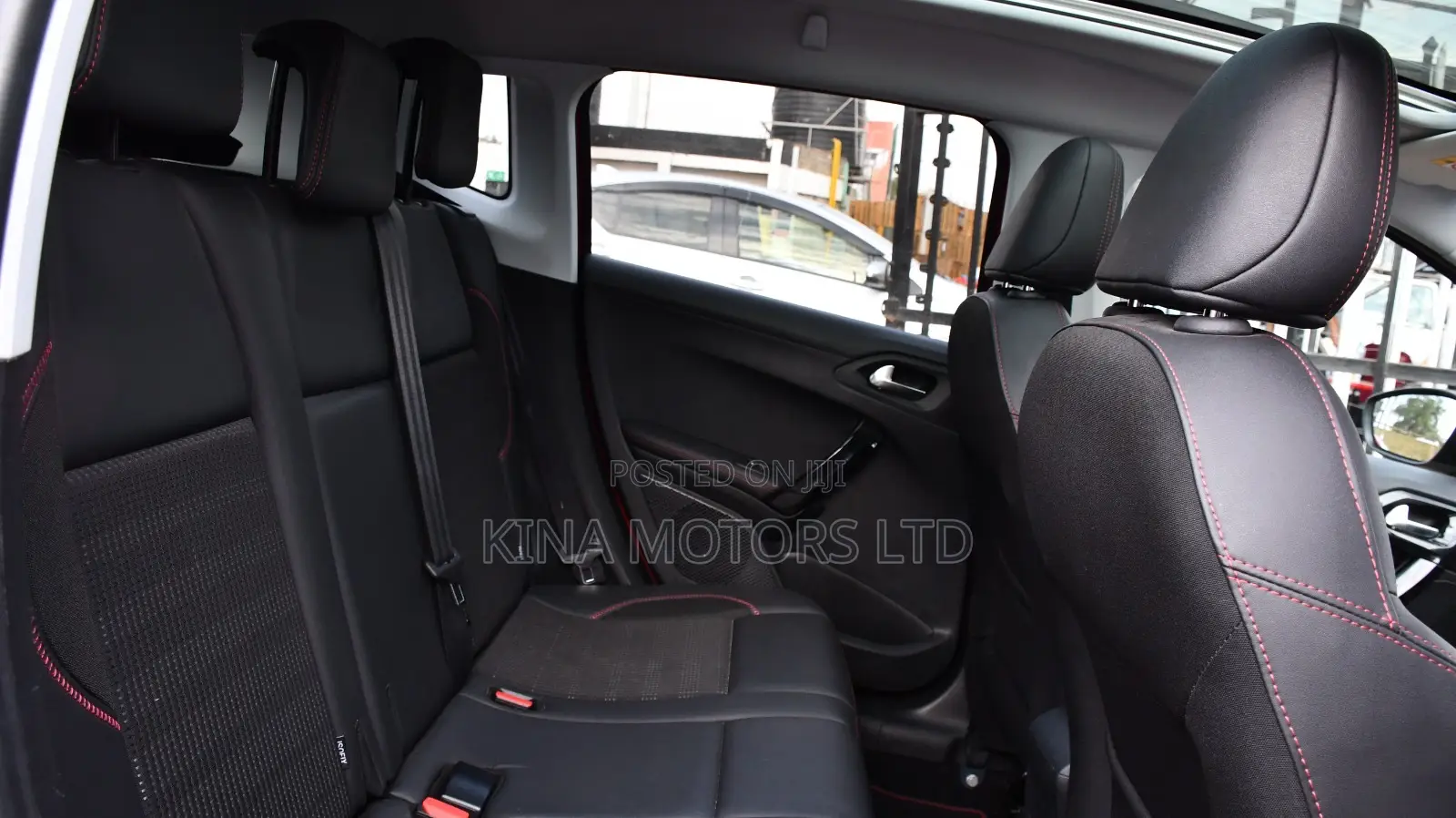 Peugeot 2008 2019 Red