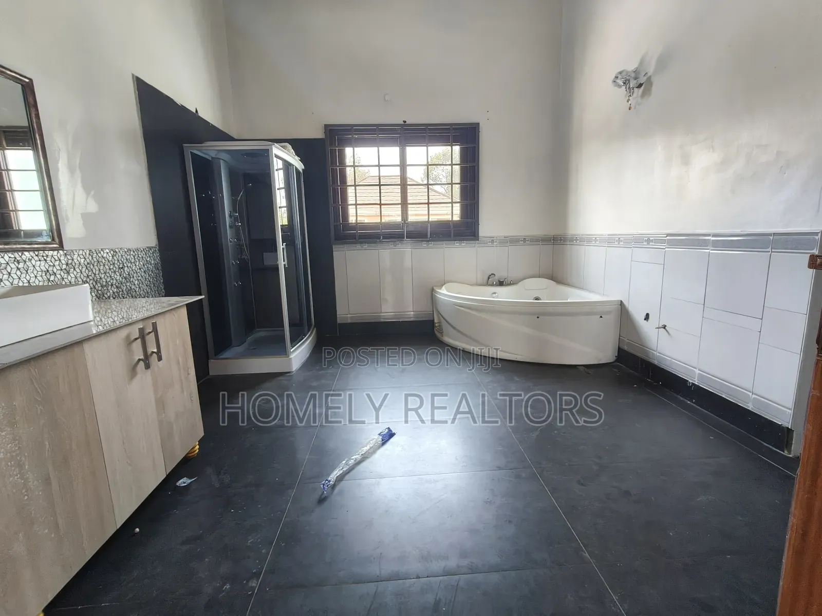 6bdrm Maisonette in Karen, Nairobi for sale