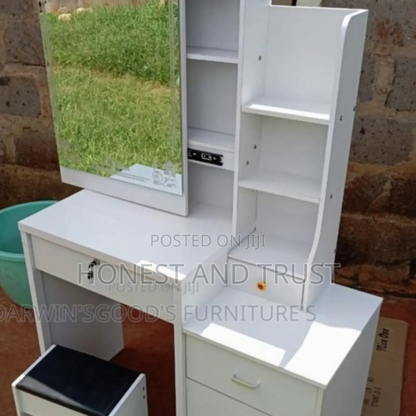 White Dressing Table With Sliding Mirror