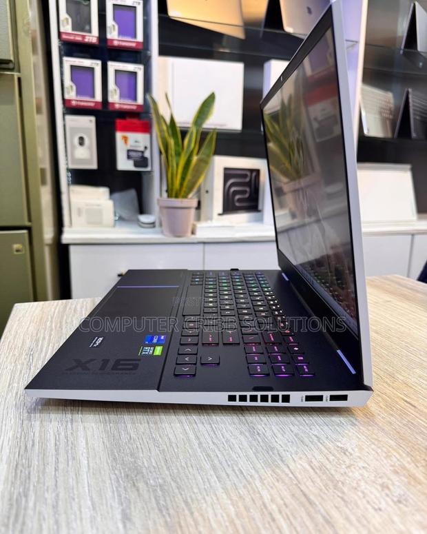 Laptop HP Omen 16 16GB Intel Core I7 SSD 1T - thumbnail 4