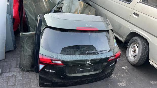 Honda Vezel 2015 Boot - main view