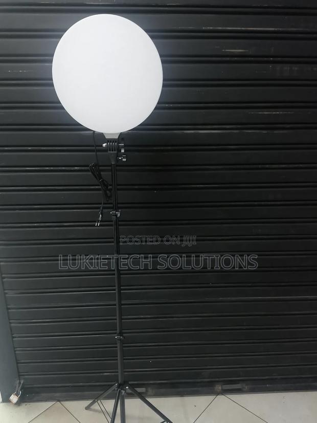 Full Ringlight With Extra Brightness - main view