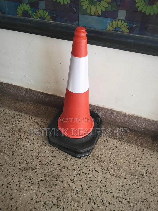 Traffic Cone - thumbnail 3