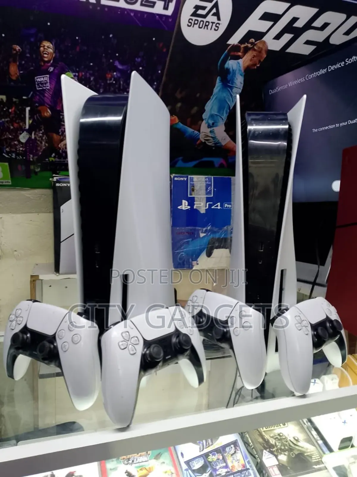 Ps5 Standard Used. Used Ps5 Standard Disc Version With Two Pads