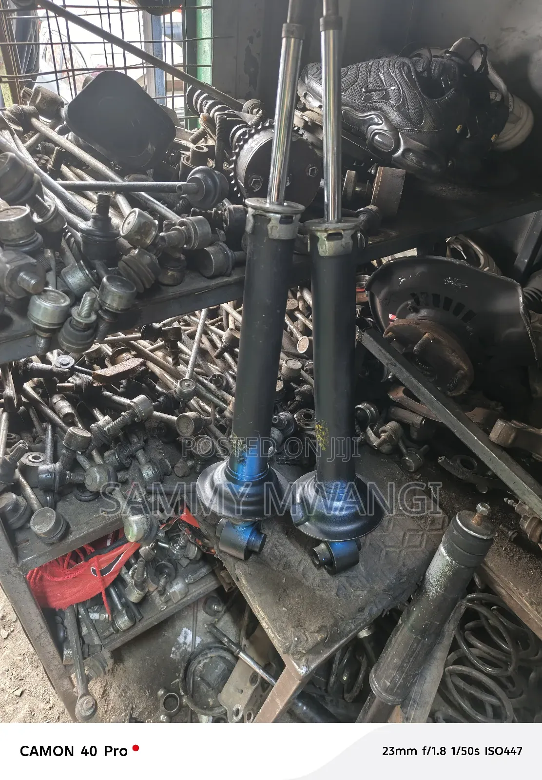 Toyota Crown Rear Shock With Sensor 4500 Each