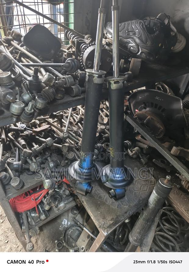Toyota Crown Rear Shock With Sensor 4500 Each - thumbnail 3