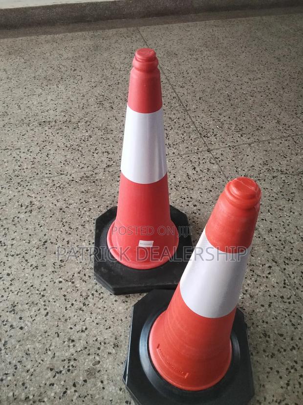 Vehicle Guard Traffic Cone - thumbnail 2