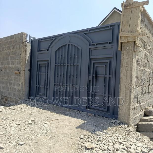 Quality Sliding Gate – Custom Made” - main view