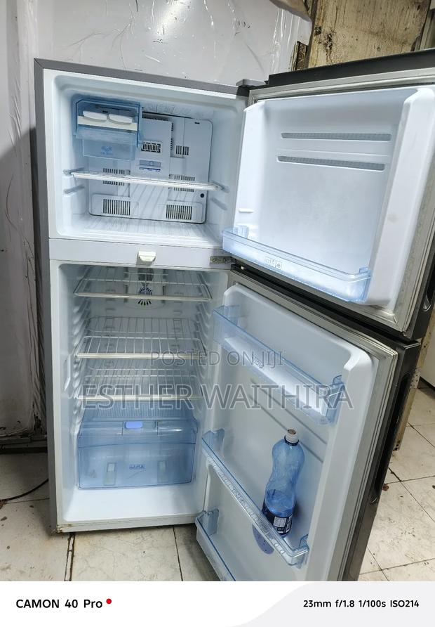 Von Hotpoint 280 Litres Fridge - thumbnail 2