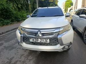 Mitsubishi Pajero V90 3.2 DI-D GLS/GLX 2017 White