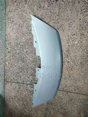 Nissan 2017/2018 Grill Top Cover