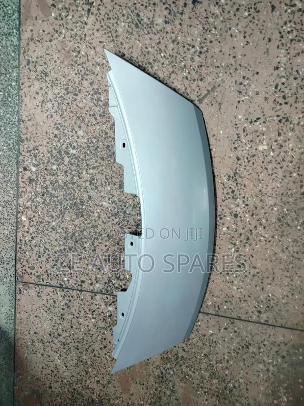 Nissan 2017/2018 Grill Top Cover
