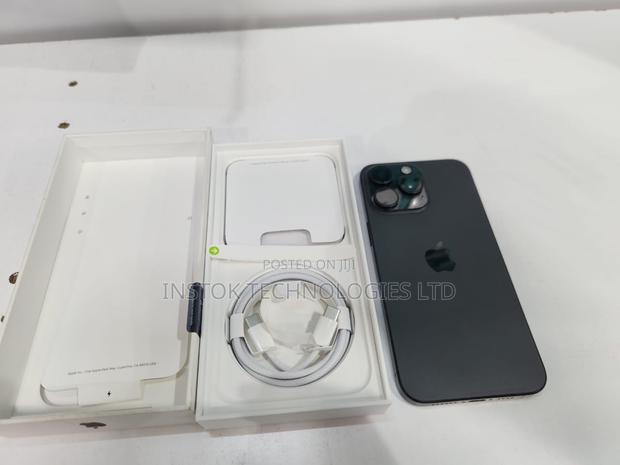 Apple iPhone 15 Pro Max 256 GB Black - thumbnail 3