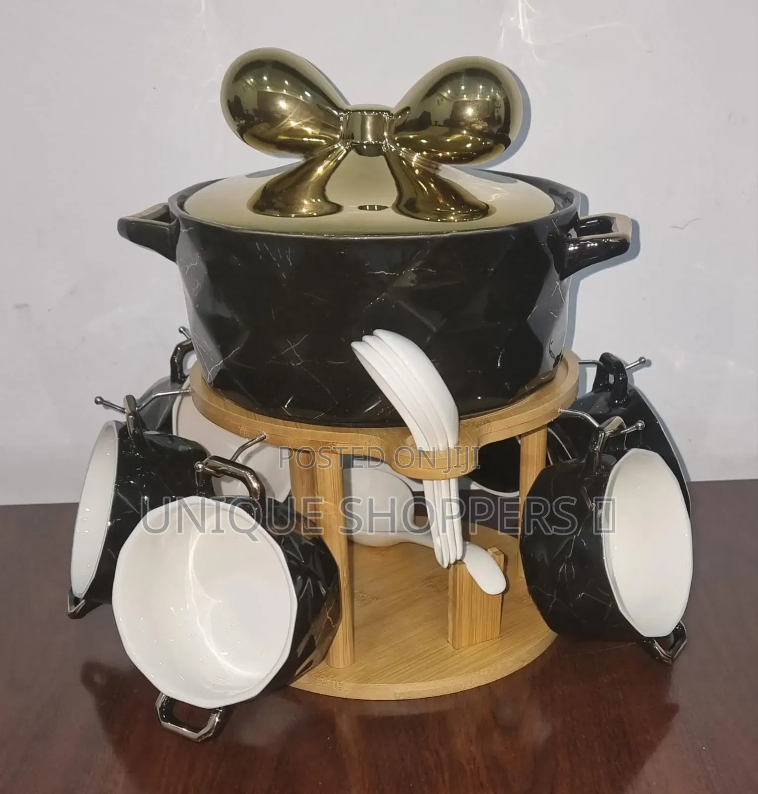 6 Ceramic Marble-Like Soup Bowls 1 Soup Touren on Bamboo Base + Burner