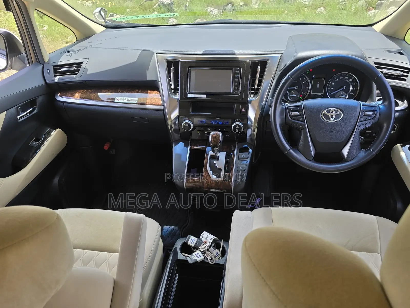 Toyota Alphard 2018 White