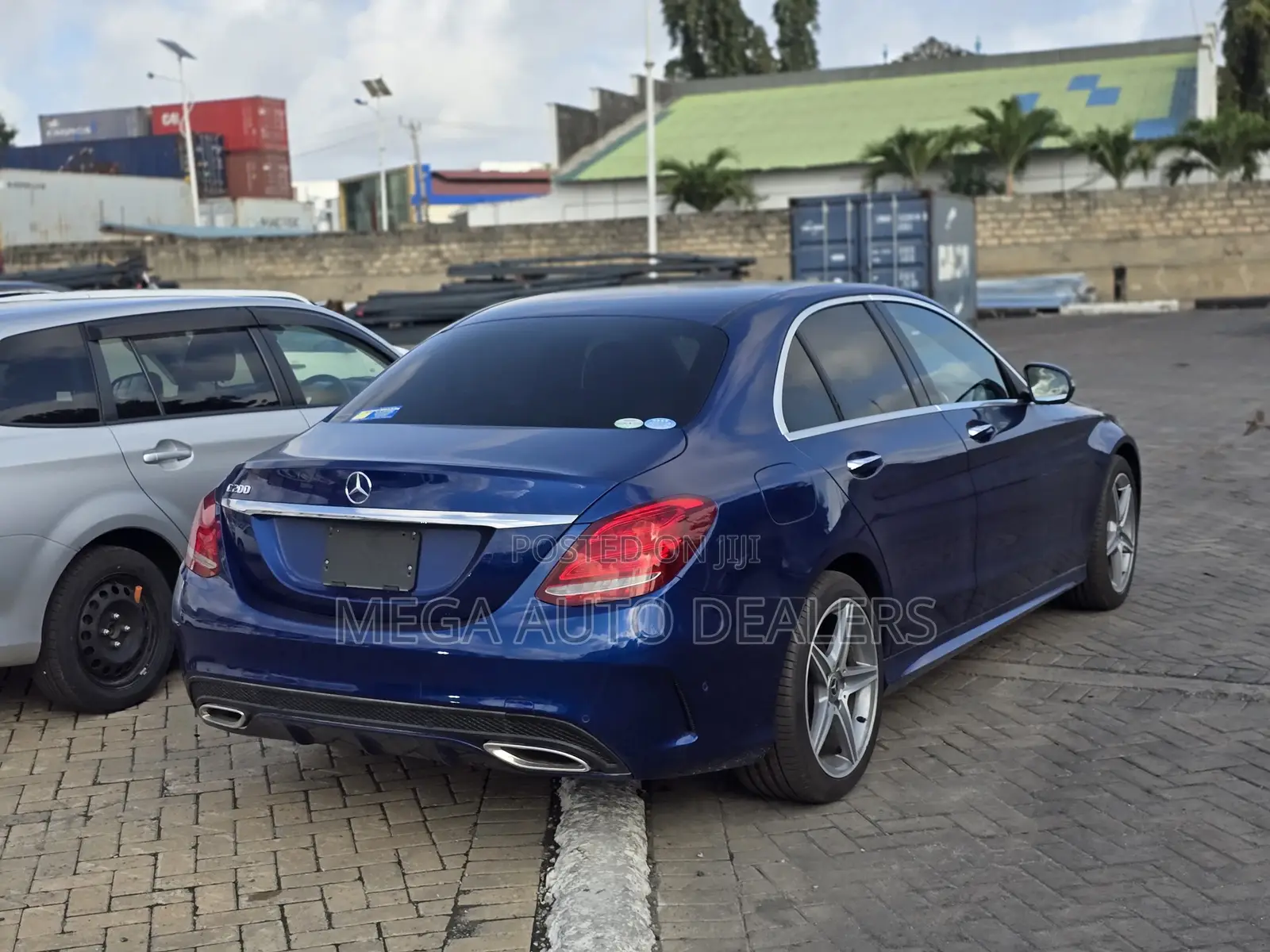 Mercedes-Benz C200 2018 Blue