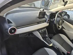 Mazda Demio 2018 White