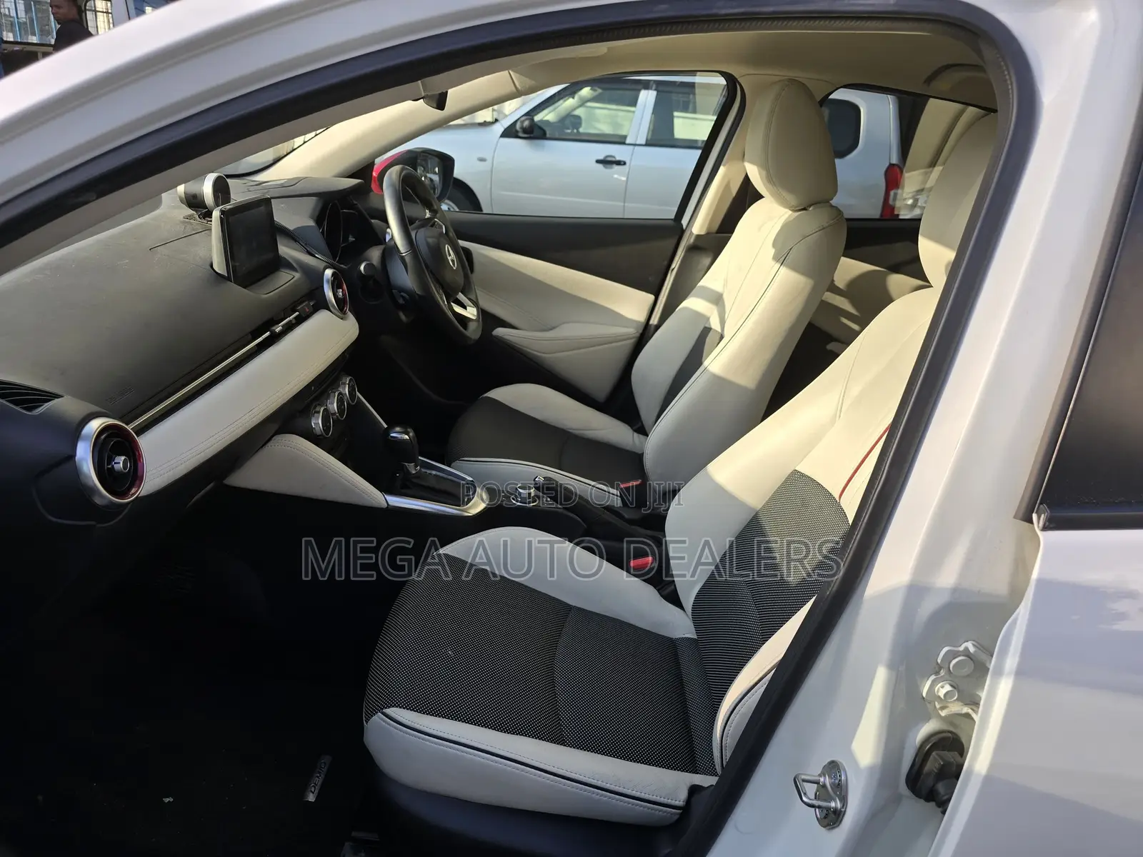 Mazda Demio 2018 White