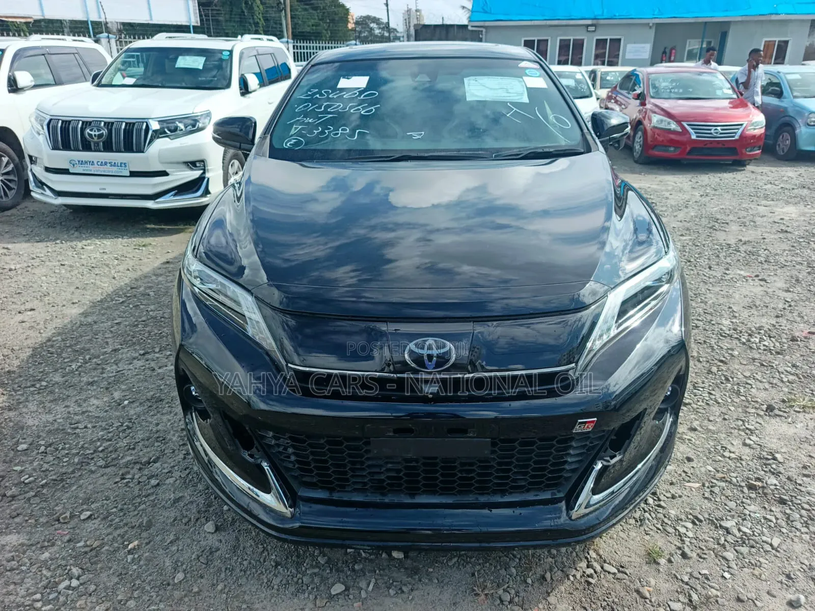 Toyota Harrier 2.0 2018 Black