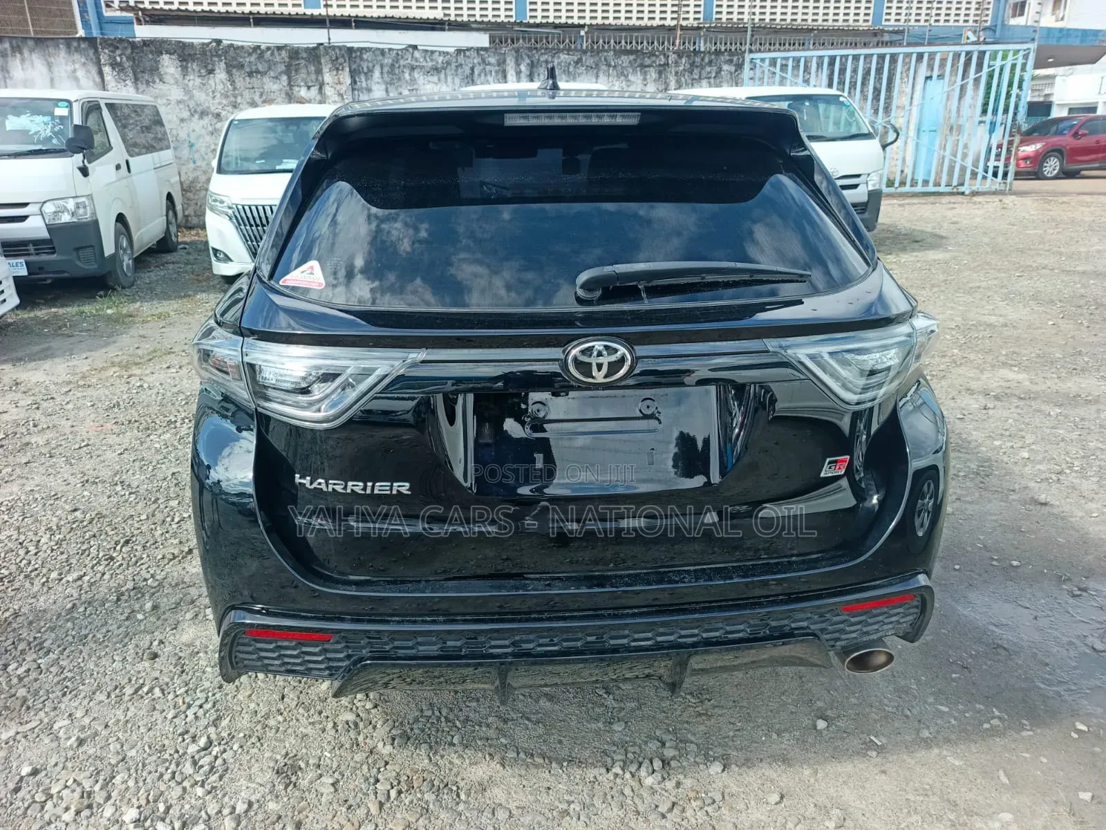 Toyota Harrier 2.0 2018 Black