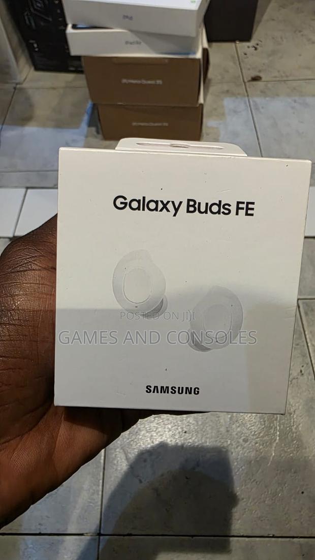 Samsung Galaxy Buds Fe - thumbnail 2
